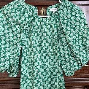 RHODE top , runs big , elastic arms and pretty green color